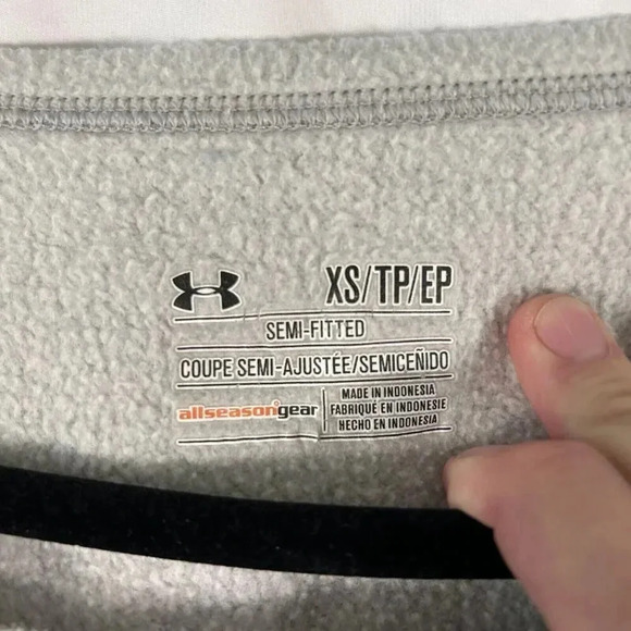 Under Armour Sweater Women's XS Grey Off the Shoulder UA Print Long Sleeve - Picture 5 of 8
